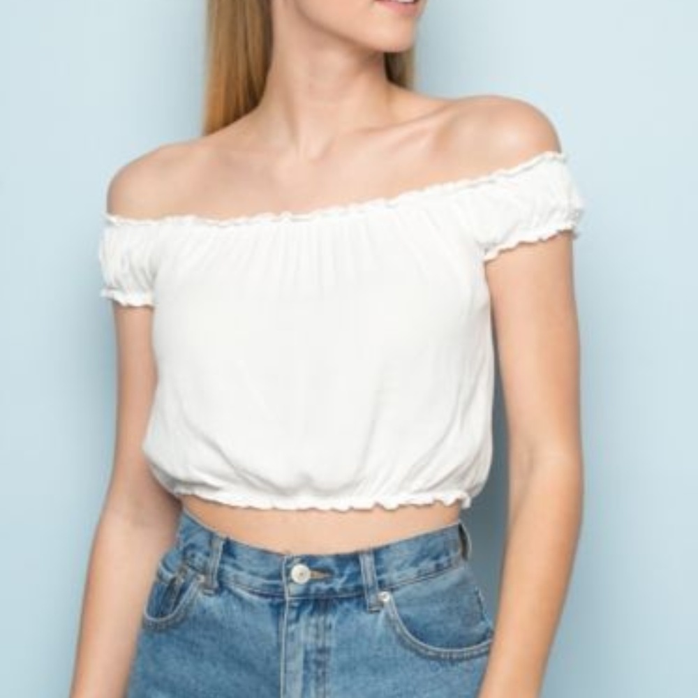 Brandy Melville Rio Top in White NWOT